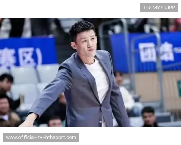 崔永熙签约广东队四年B类合同，深圳队换帅，周鹏重返赛场，崔永熙的比赛视频